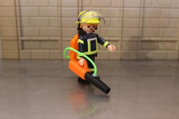 Leaf blower