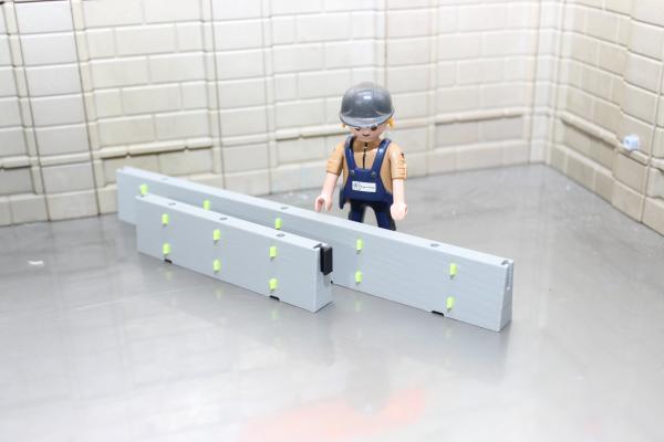 Concrete crash barrier