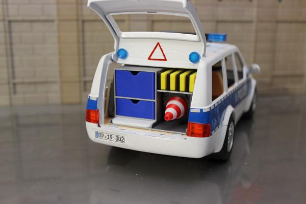 Police installation for estate cars